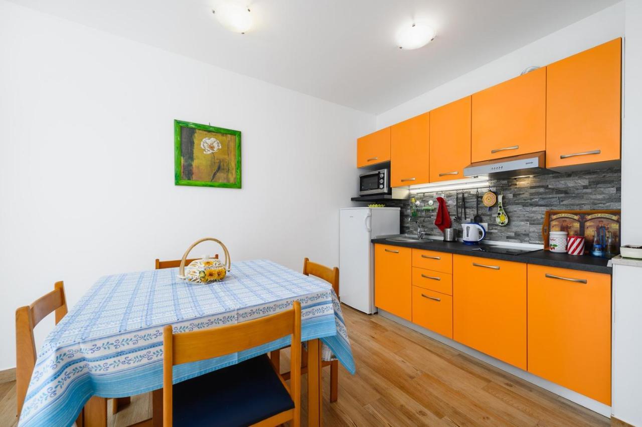 Andrea House With Apartments Ουμάγκ Εξωτερικό φωτογραφία