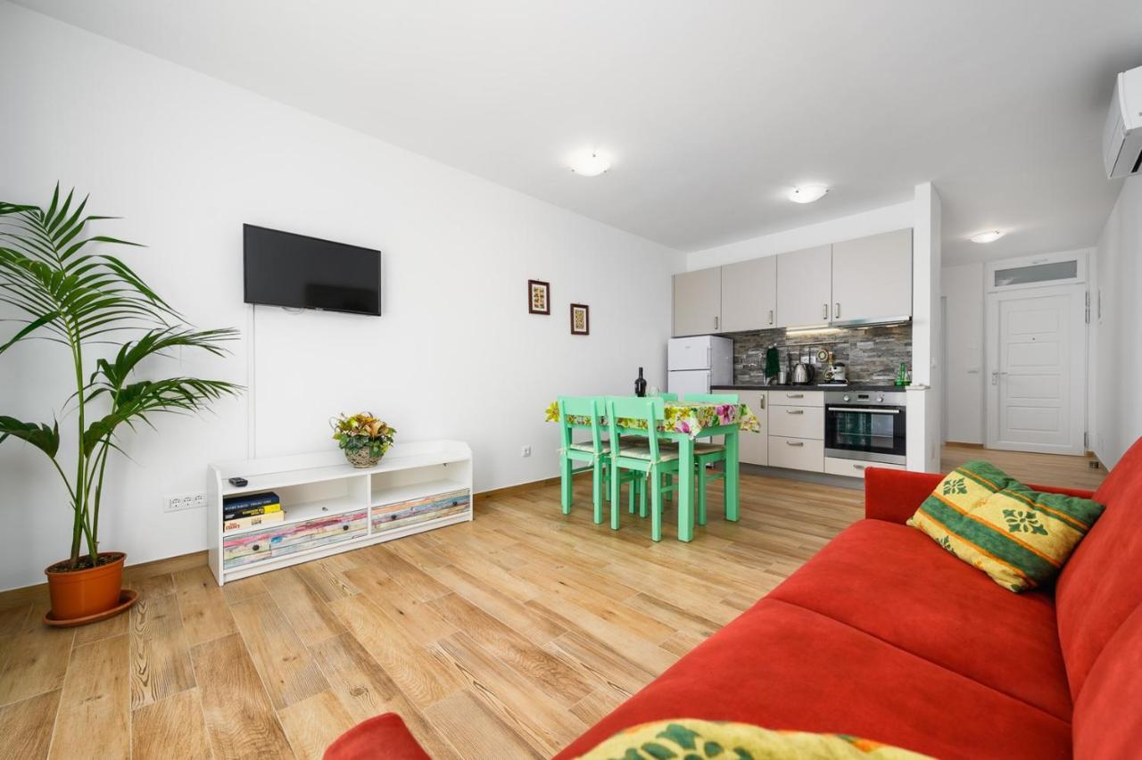 Andrea House With Apartments Ουμάγκ Εξωτερικό φωτογραφία