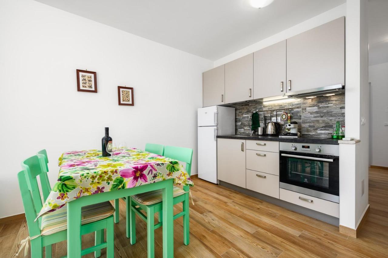 Andrea House With Apartments Ουμάγκ Εξωτερικό φωτογραφία